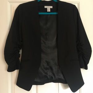Runched, cropped black blazer